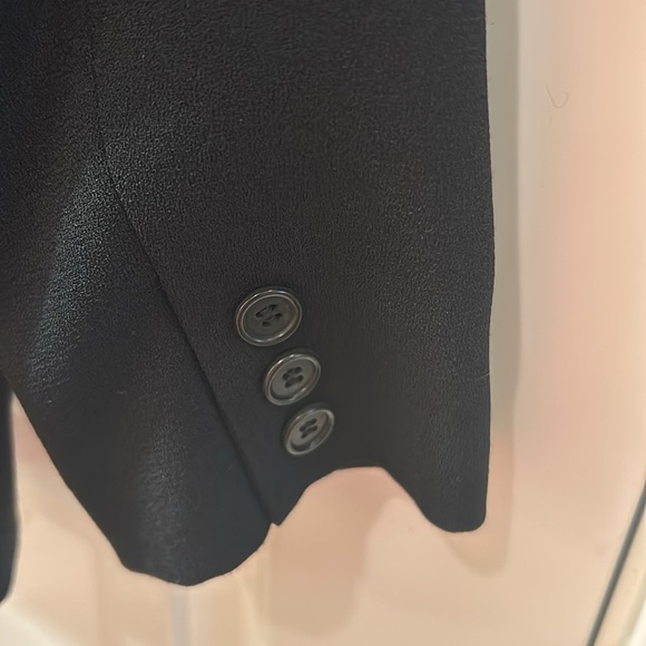 Talbots blazer size 8, petite black - Picture 4 of 5
